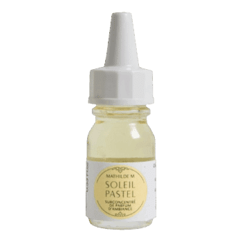 Perfuma el entorno de tu hogar con ayuda de una difusor de perfume con el concentrado de perfume de ambiente Soleil Pastel de Mathilde M.