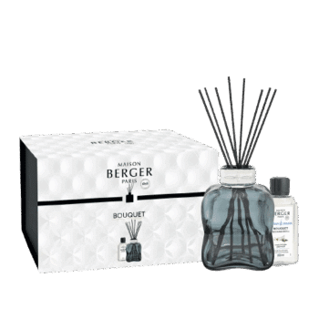 Perfuma y decora el entorno de tu hogar fácilmente con el mikado Musc Cocoon Cosy Bleu de Maison Berger